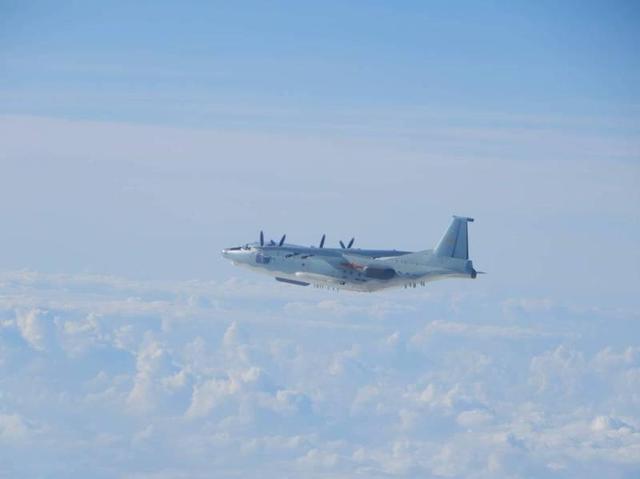 台防務部門3月10日發布的進入台西南空域的解放軍運-8電子偵察機同型機照片